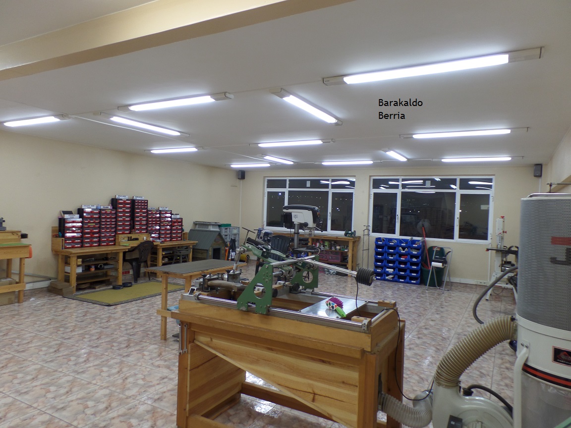 Impecable NAVE en venta en el Juncal
